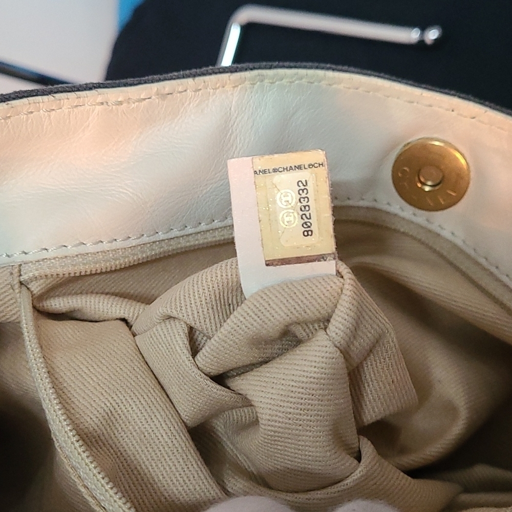 CHANEL CC Vintage Olsen Bag - Picture 13 of 17